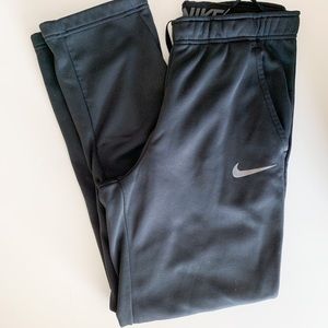 Men’s Nike Therma Black Sweatpants Size Medium